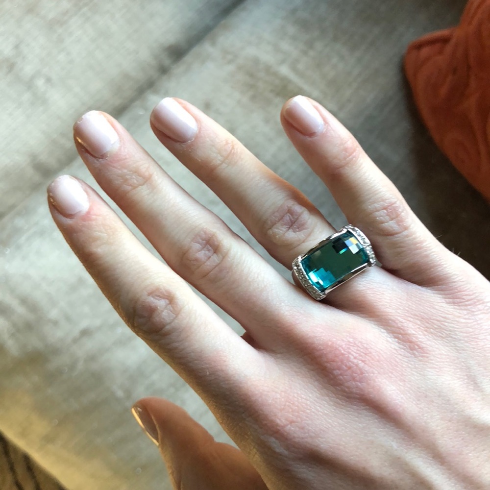 Thick ring with blue stone